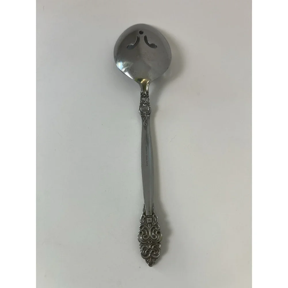 Oneida‎ Stainless steel satin serving spoon Vinland Flatware